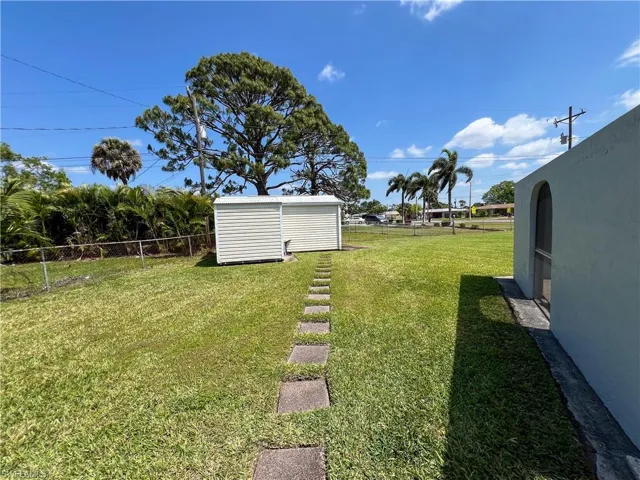 4556  Tennyson  DR, North Fort Myers, FL 33903