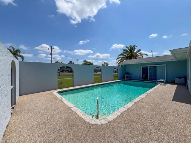4556  Tennyson  DR, North Fort Myers, FL 33903