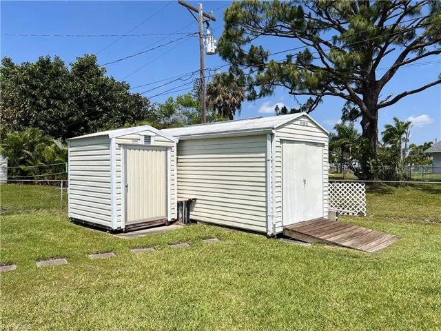 4556  Tennyson  DR, North Fort Myers, FL 33903