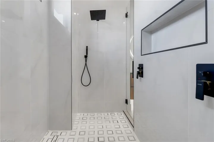 Owner's walk in shower with 2 stations.