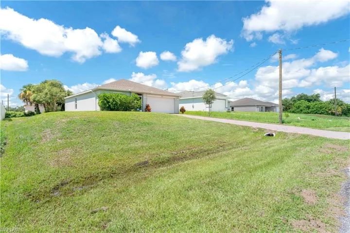 8052  Sunrise  CIR, Labelle, FL 33935