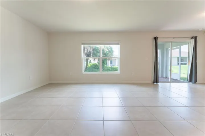 8052  Sunrise  CIR, Labelle, FL 33935