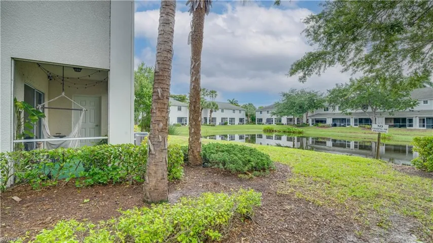 10053 Poppy Hill Dr, Fort Myers, Florida 33966