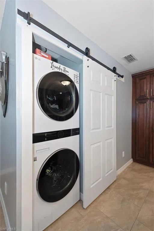 6316 Royal Woods Dr, Fort Myers, Florida 33908, 2 Bedrooms Bedrooms, ,2 BathroomsBathrooms,Residential,For Sale,Royal Woods,225047734