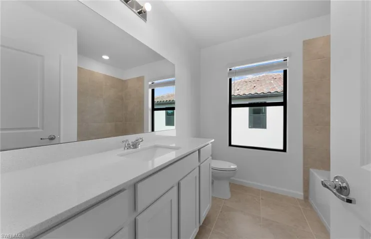 2nd bath located upstairs