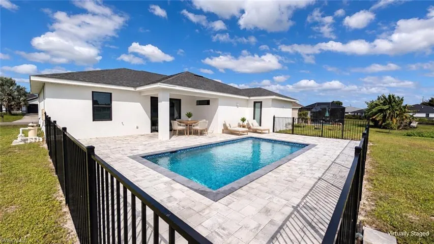 343 Sw 24th Pl, Cape Coral, Florida 33991
