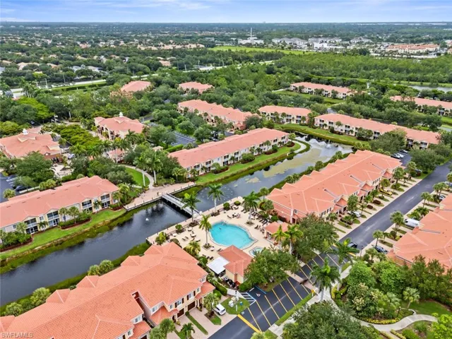 Community Pool and Spa