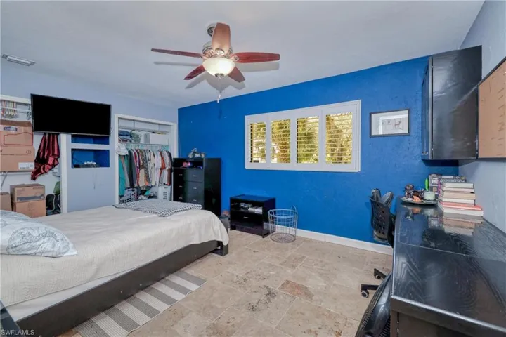 Bedroom 3 with hall bath