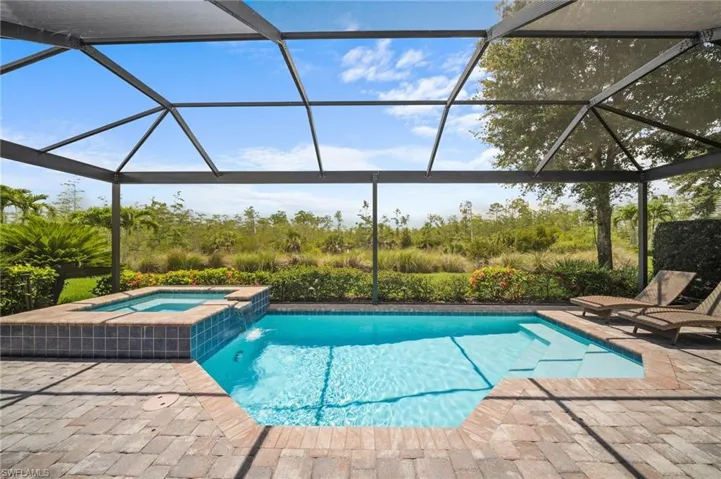 8879 Vaccaro Ct, Naples, Florida 34119