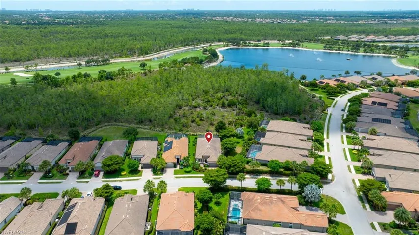 8879 Vaccaro Ct, Naples, Florida 34119