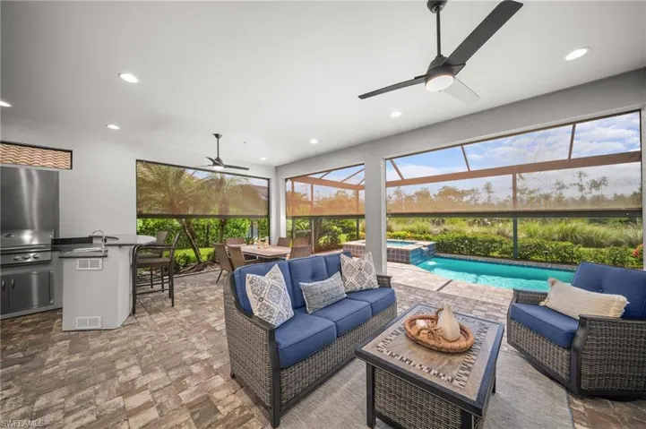 8879 Vaccaro Ct, Naples, Florida 34119