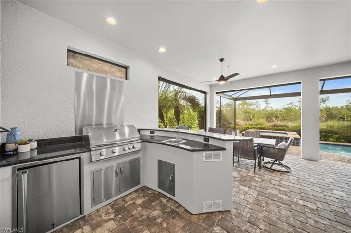 8879 Vaccaro Ct, Naples, Florida 34119