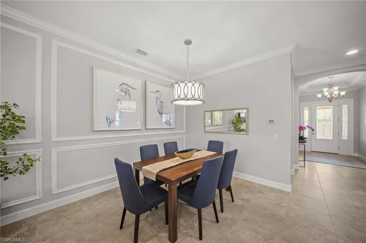 8879 Vaccaro Ct, Naples, Florida 34119