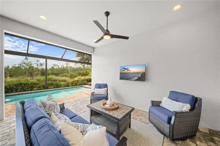 8879 Vaccaro Ct, Naples, Florida 34119