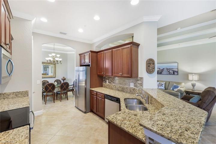 9520  Ironstone  TER, Naples, FL 34120