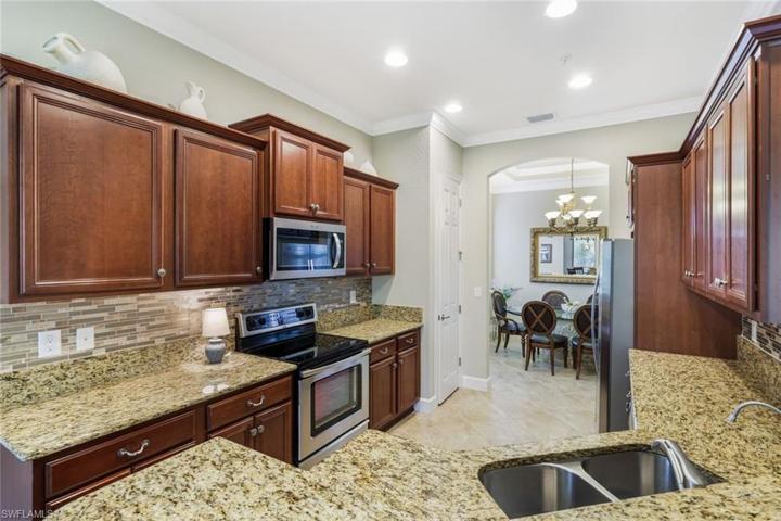 9520  Ironstone  TER, Naples, FL 34120