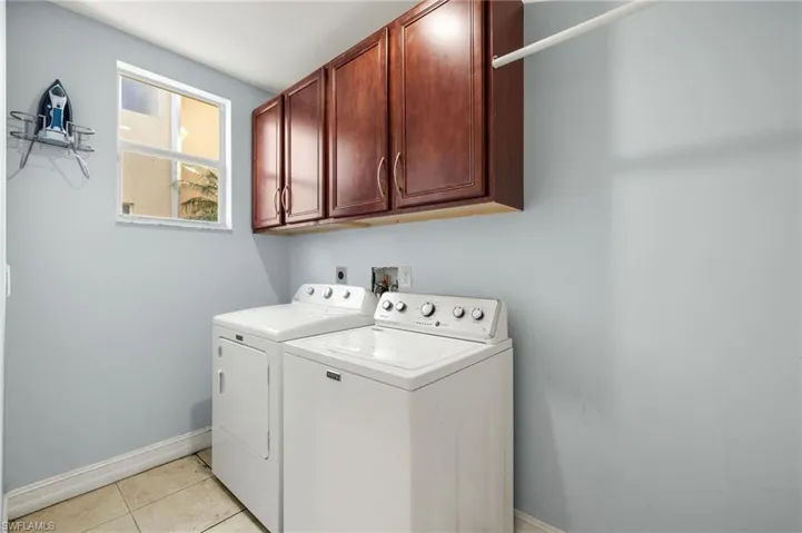 8390  Sumner  AVE, Fort Myers, FL 33908