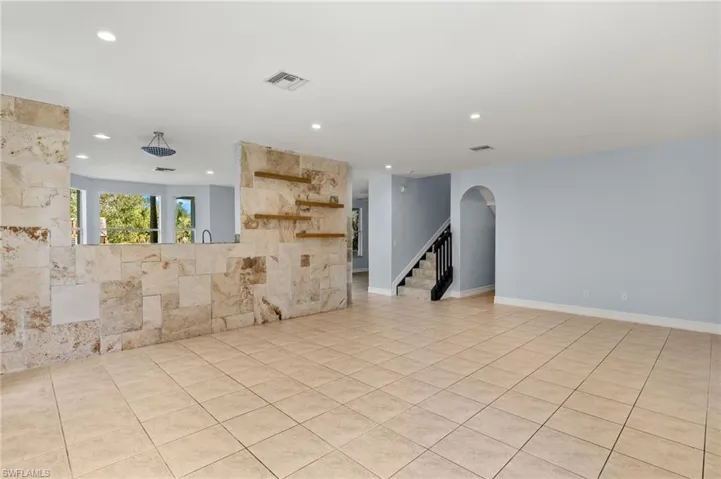 8390  Sumner  AVE, Fort Myers, FL 33908