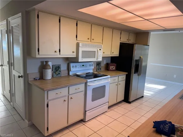 276 Ground Dove Cir, Lehigh Acres Fl 33936