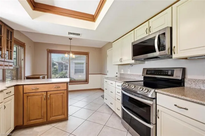 120 Fleur De Lis Ln, Naples, Florida 34112