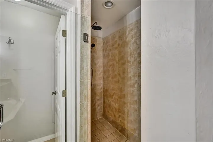2000 Nw 4th St, Cape Coral, Florida 33993