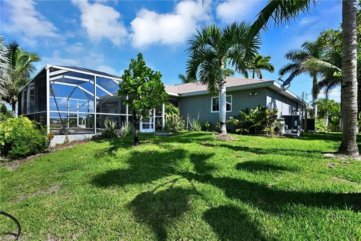 2000 Nw 4th St, Cape Coral, Florida 33993