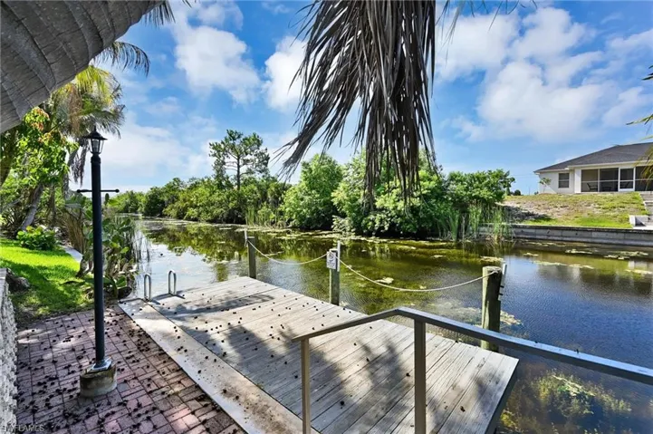 2000 Nw 4th St, Cape Coral, Florida 33993