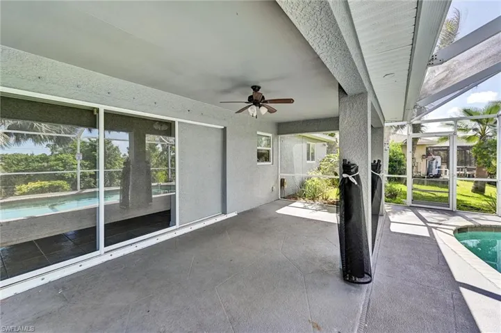 2000 Nw 4th St, Cape Coral, Florida 33993