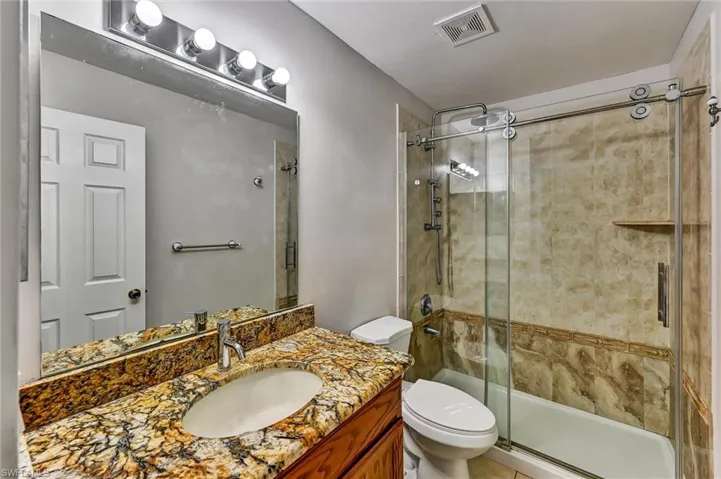 2000 Nw 4th St, Cape Coral, Florida 33993