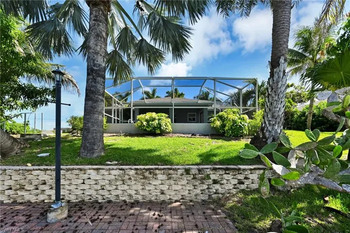 2000 Nw 4th St, Cape Coral, Florida 33993