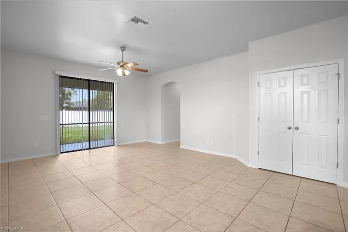 820 Sw 9th Ave, Cape Coral, Florida 33991