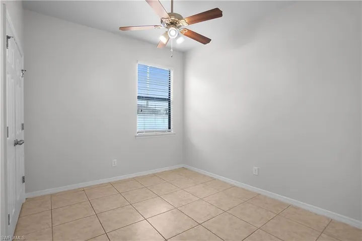 820 Sw 9th Ave, Cape Coral, Florida 33991