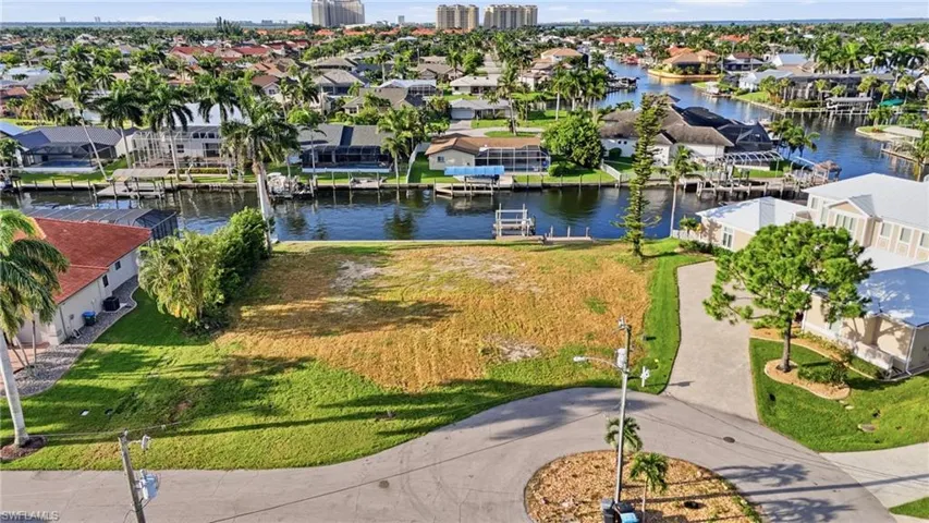 1230 Sw 53rd Ter, Cape Coral, Florida 33914