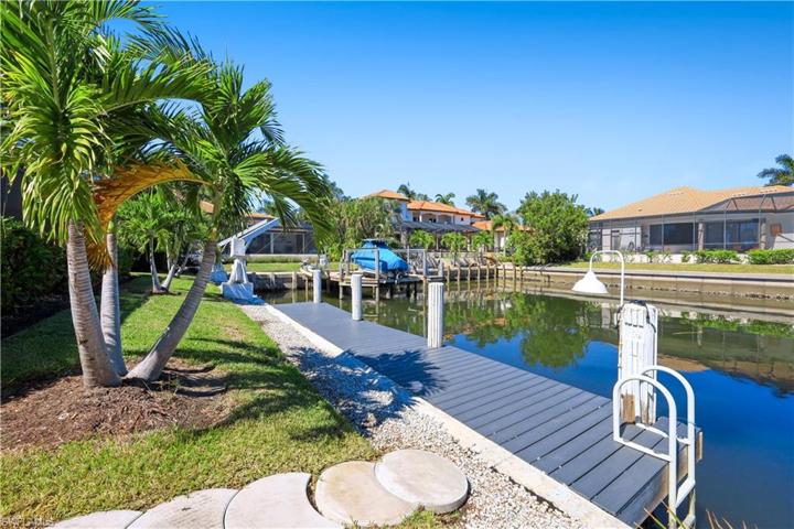 Dock