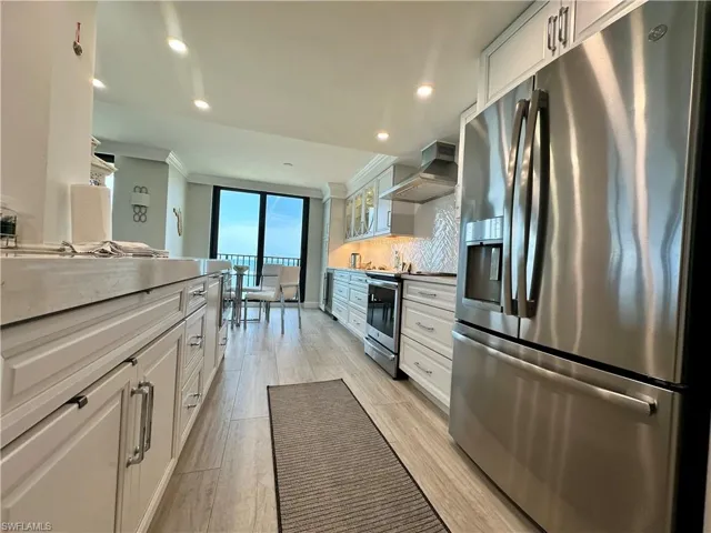 10951 Gulfshore Dr # 1405, Naples, Florida 34108
