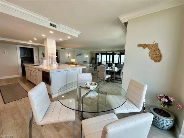 10951 Gulfshore Dr # 1405, Naples, Florida 34108