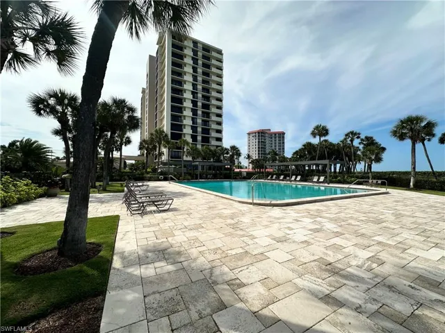 10951 Gulfshore Dr # 1405, Naples, Florida 34108