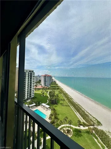 10951 Gulfshore Dr # 1405, Naples, Florida 34108
