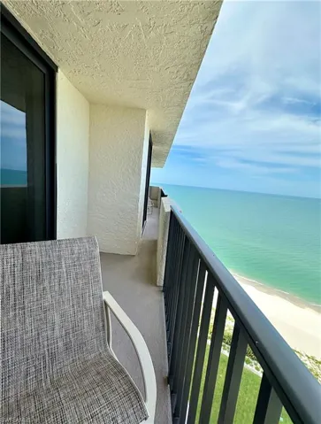 Open Balcony Guest Bedroom