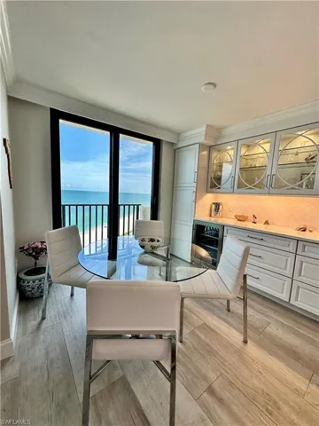 10951 Gulfshore Dr # 1405, Naples, Florida 34108