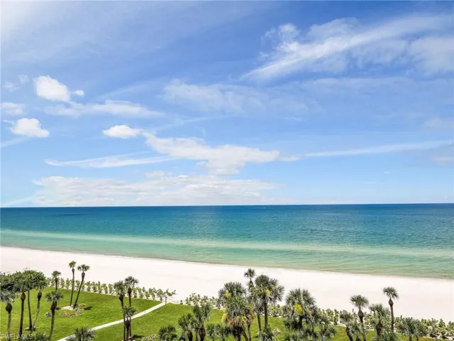 10951 Gulfshore Dr # 1405, Naples, Florida 34108