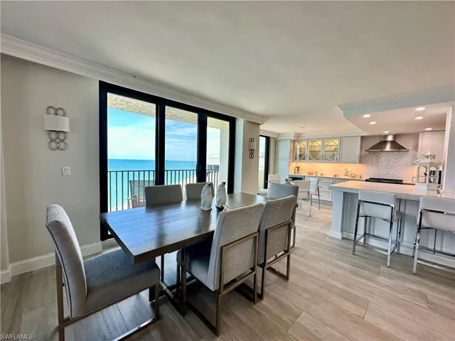 10951 Gulfshore Dr # 1405, Naples, Florida 34108