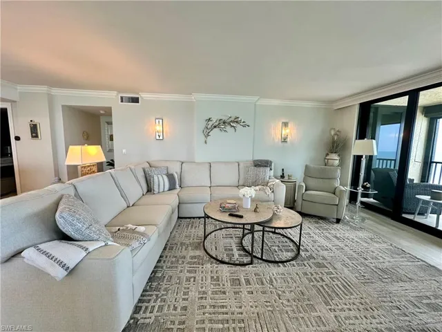 10951 Gulfshore Dr # 1405, Naples, Florida 34108