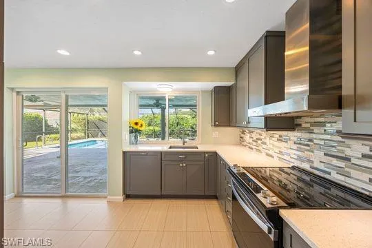 9757 Berkshire St, Naples, Florida 34109