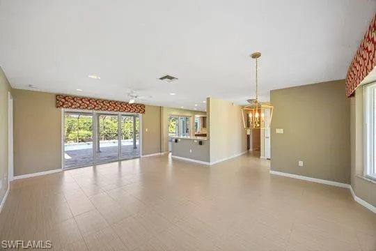 9757 Berkshire St, Naples, Florida 34109