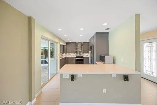 9757 Berkshire St, Naples, Florida 34109