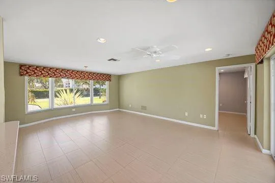 9757 Berkshire St, Naples, Florida 34109