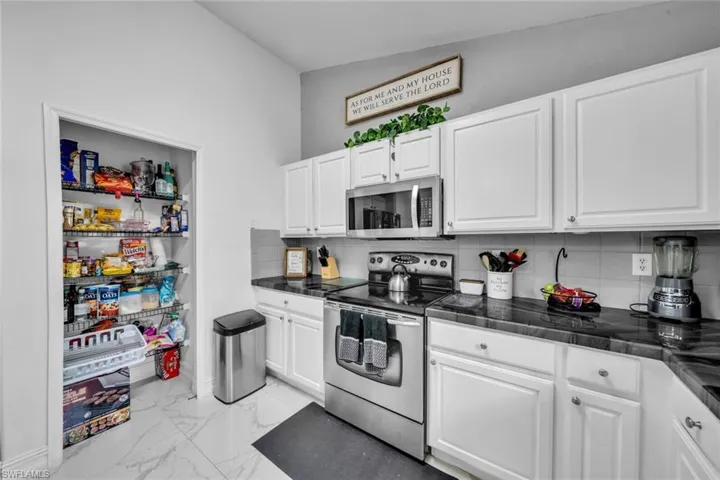 Walk in pantry off the kitchen