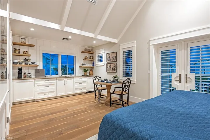 Guest Living