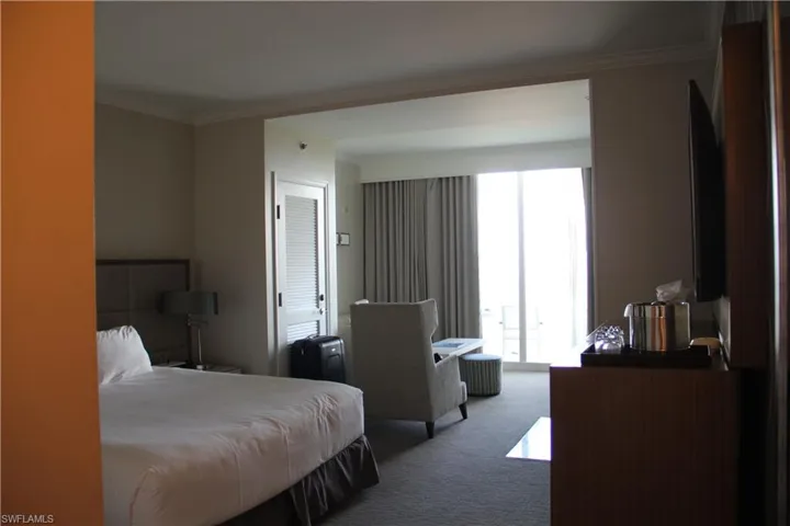 Bedroom 2317 - JR Suite